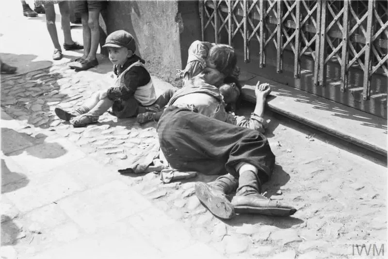 Starving children on the streets of the Warsaw ghetto
